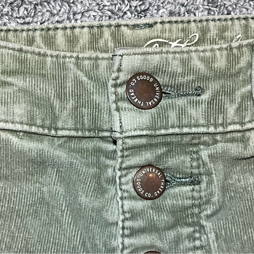 Universal Thread High Rise Skinny Corduroy Pants Womens Size 6 Green Button Fly